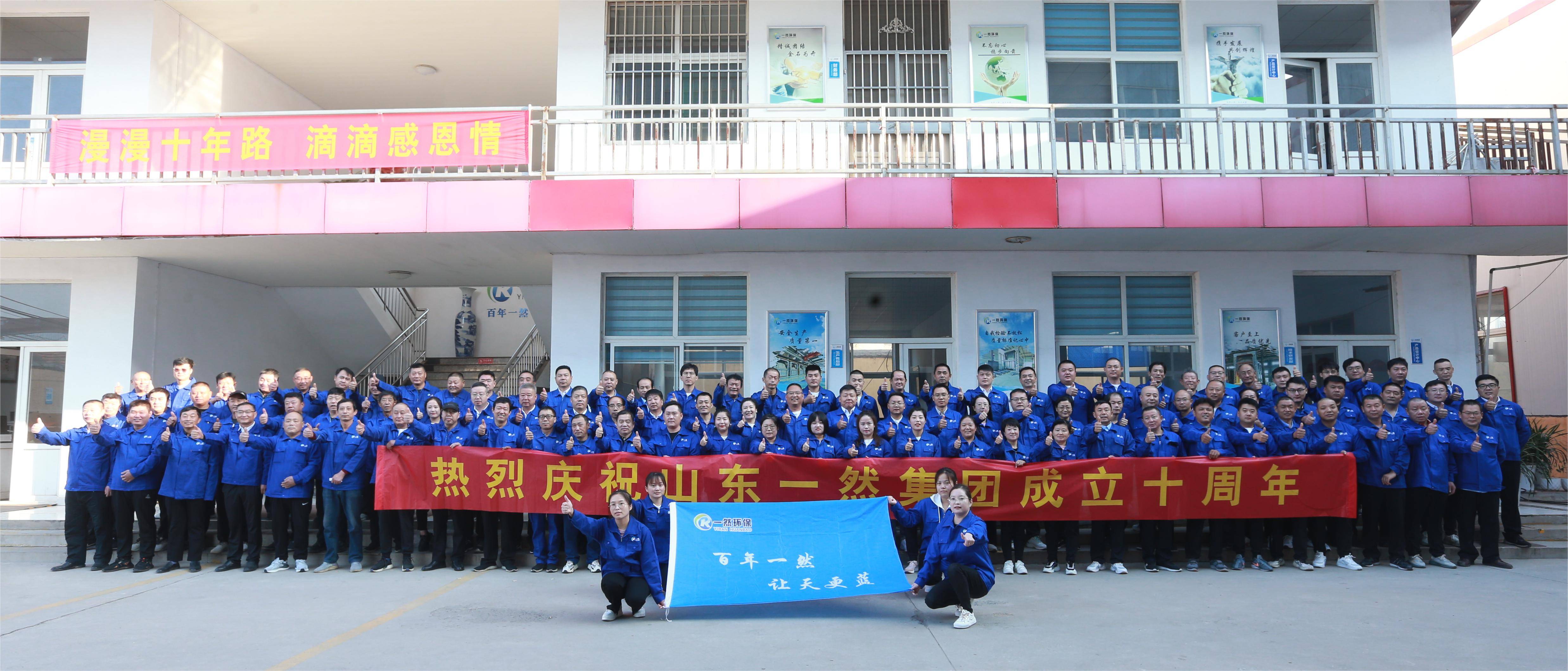 1-231018640284.jpg 5656d58880b45f33b9a51580a428810(1).jpg